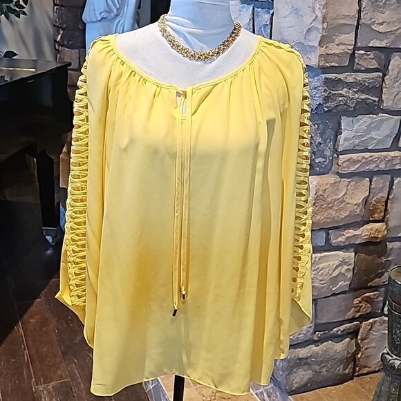 Bright yellow pullover top featuring decorative sleeves by Zac & Rachel size XL - Picture 1 of 9